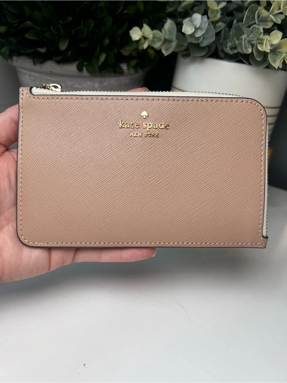 Kate Spade Colorblock Saffiano Wristlet Wallet Taupe Cream Gold Zip Classic